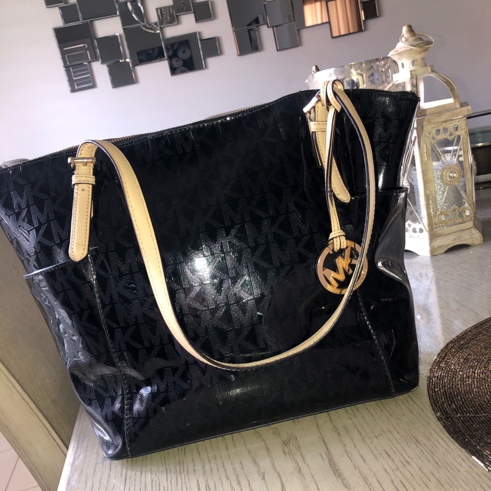 Michael Kors HandBag 10/10 condition